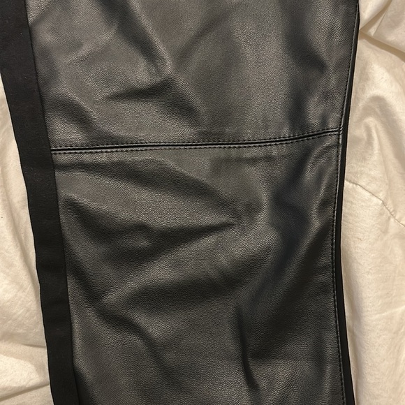 Faux Leather Leggings in Black
Halston - Picture 6 of 7
